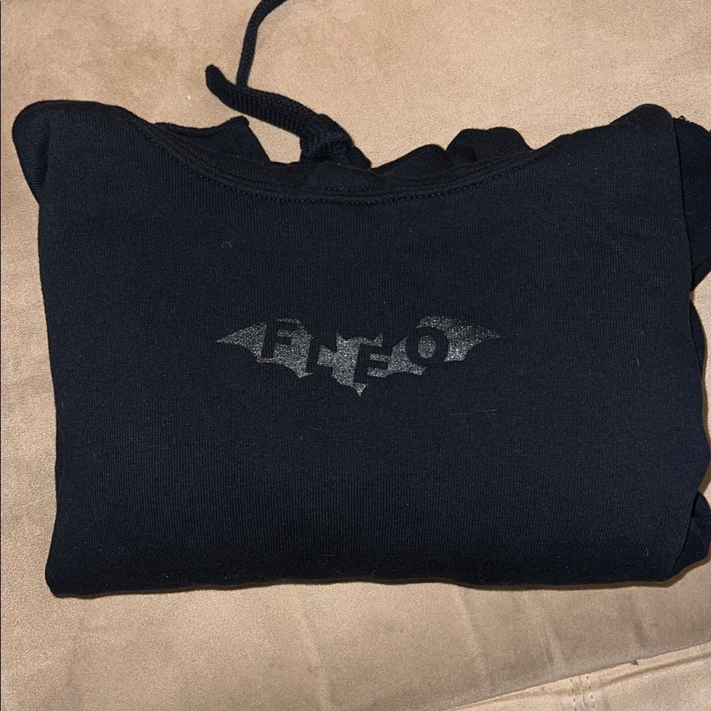Fleo Black Cropped Hoodie - Picture 2 of 8